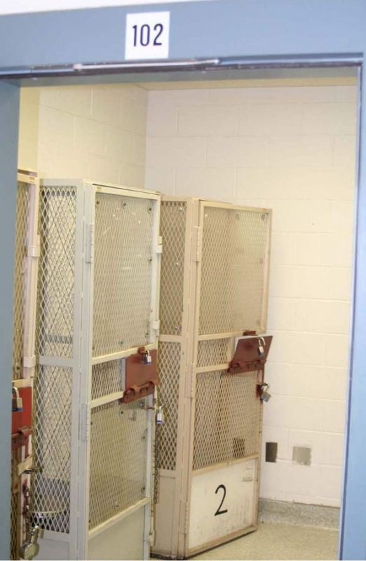 ca-prison-holding1